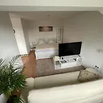 1,5 Apartment, 38,5 Qm, Multimedia Tv, Uni, Hbf